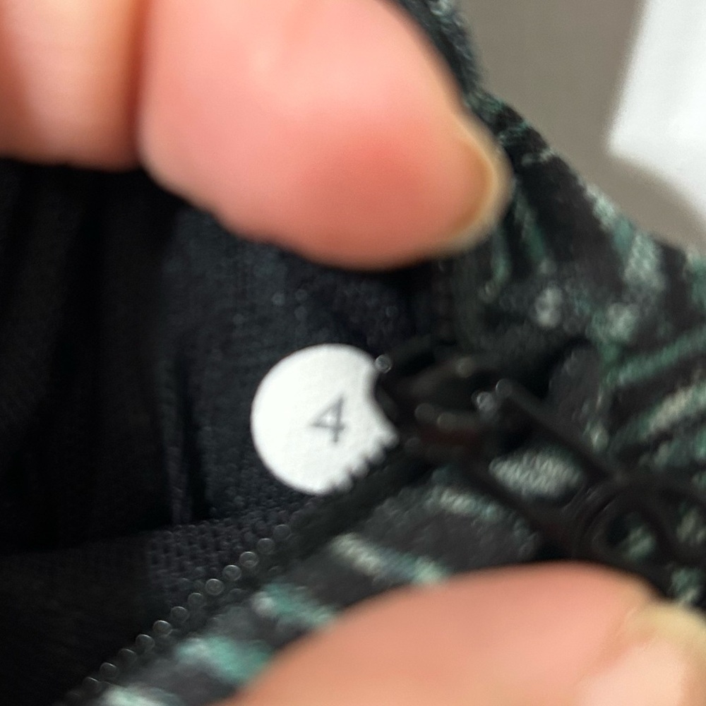 Lululemon Daily Practice Jacket Athleisure Training Sea Mist Deep Green Size 4 - Picture 9 of 16